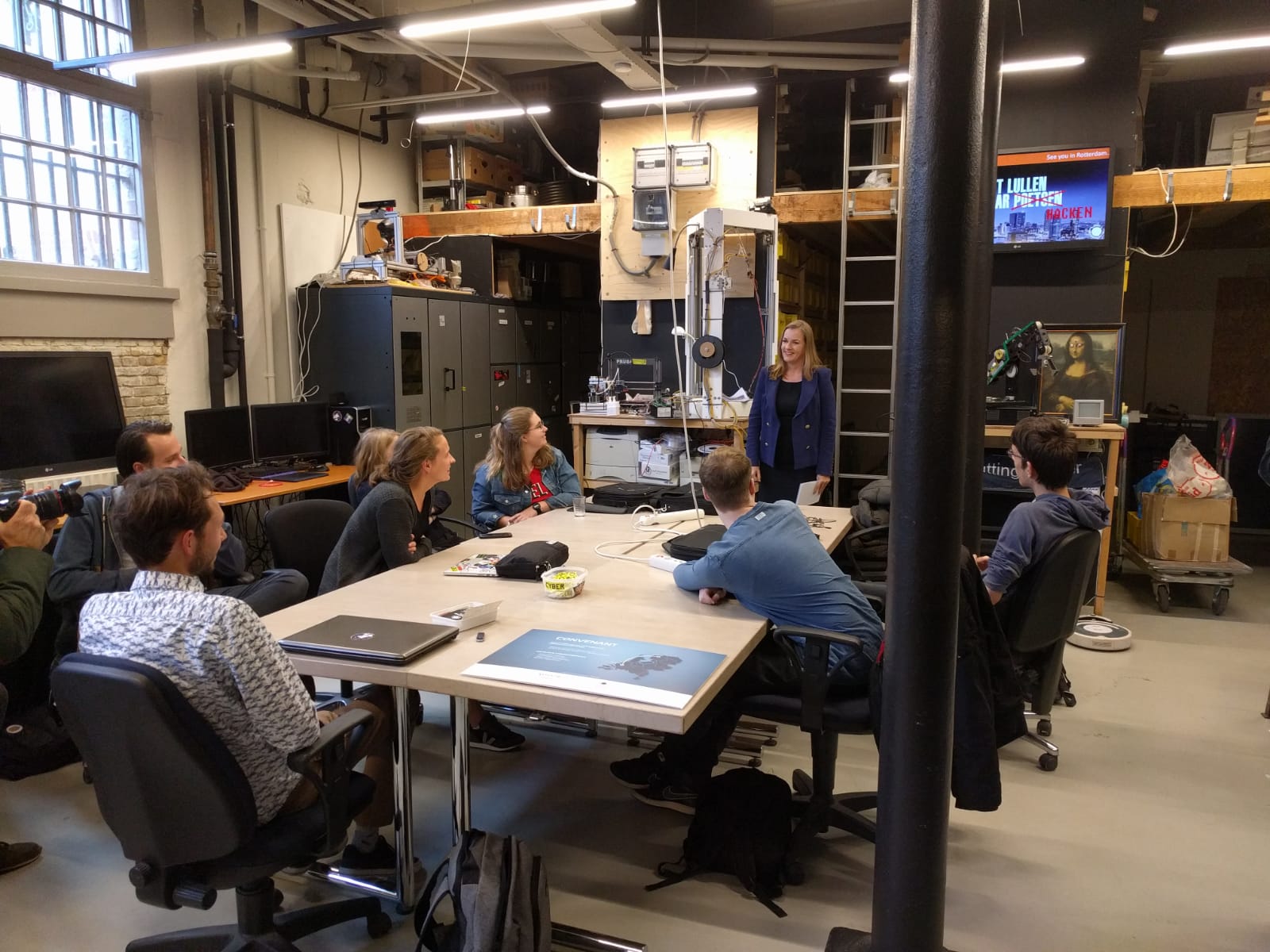 Sfeerbeeld cyber to go roadshow